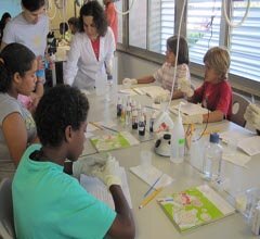 Crian�as da �Sol� foram cientistas por um dia